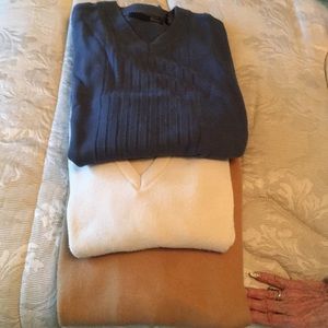 Men’s sweaters 3 V neck